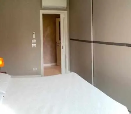 Trilocale In Pieno Centro Lt0244 Διαμέρισμα